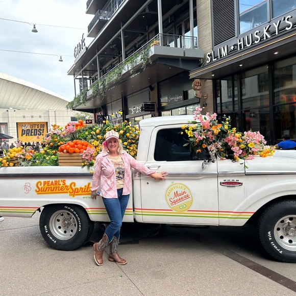 ๐Like for shows๐ - Picture 14 of 15